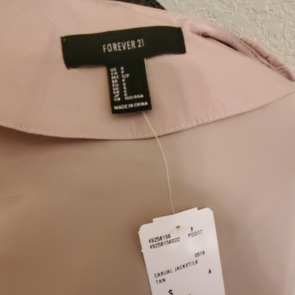 NWT FOREVER 21 Waterfall Jacket - Picture 6 of 6